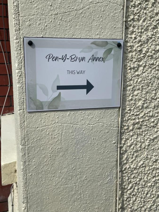 Pen-Y-Bryn Annex Hotel Brynmenin ภายนอก รูปภาพ
